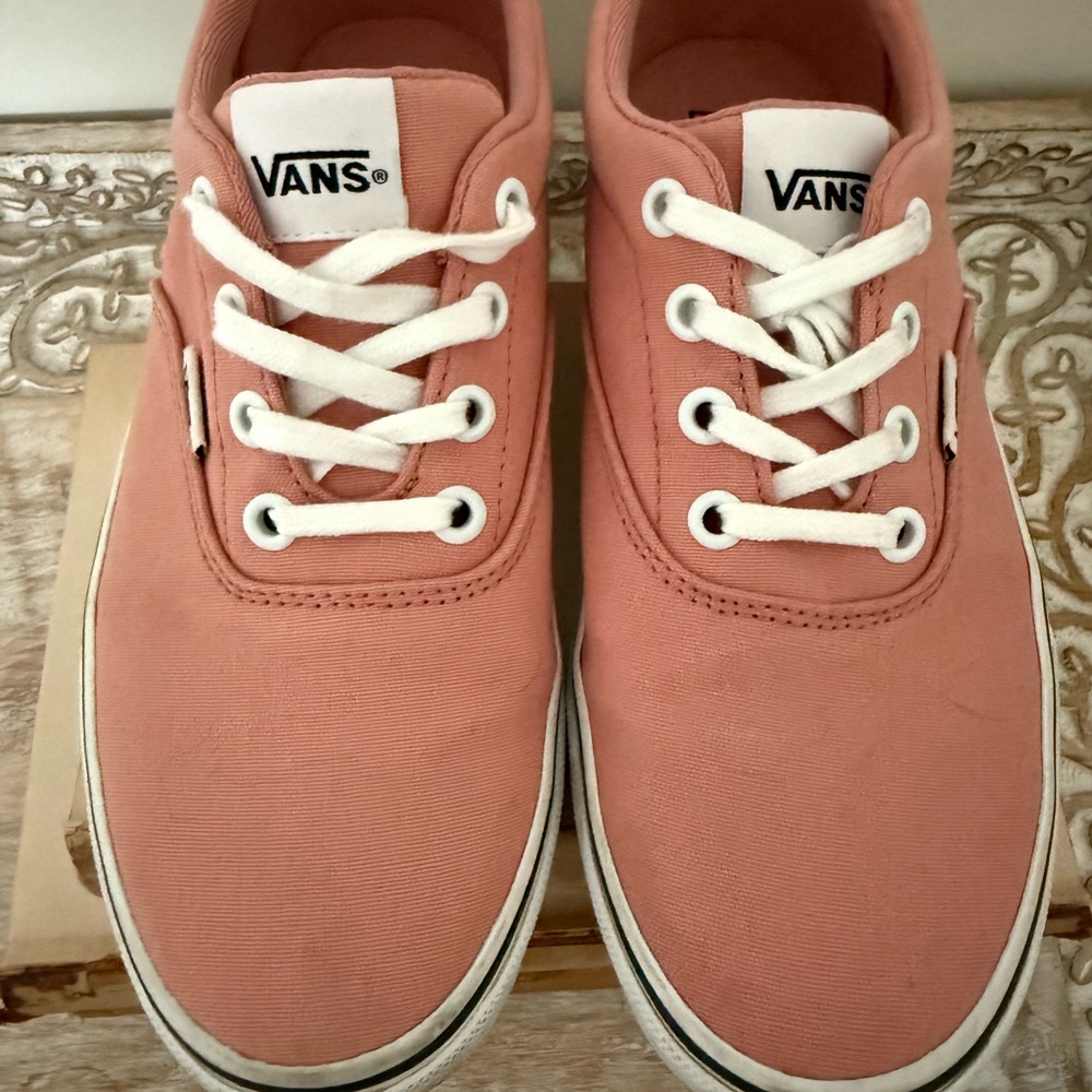 🌸 Vans Low-Top Sneakers | Blush Pink | Women’s Size 7 | Classic Off The Wall